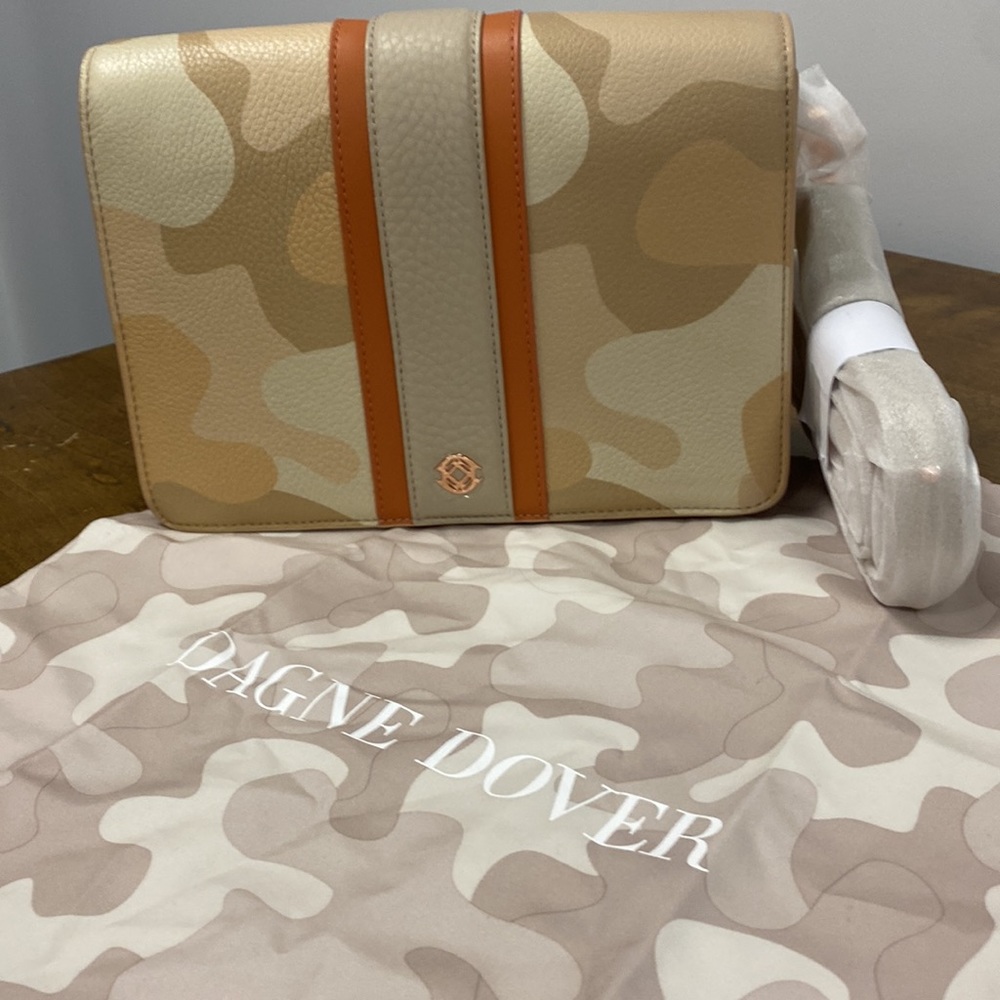 - Dagne Dover Striped Andra Dusk Camo Medium